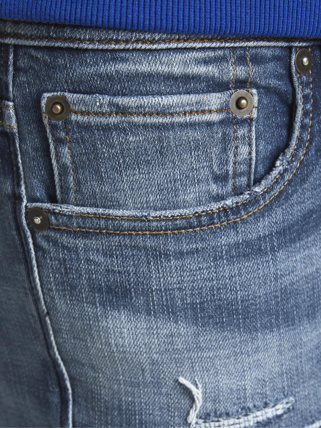 model_shot-detail